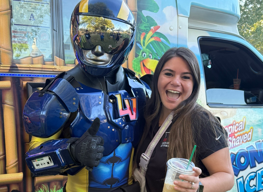 Superhero and Fan at Candlelighters 5K