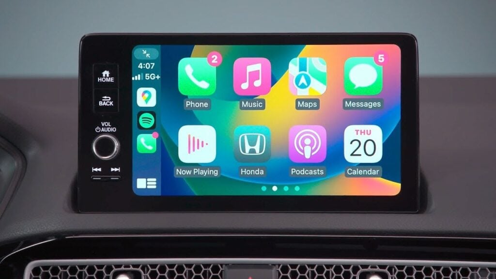 Apple CarPlay, Android Auto, and Distracted Driving